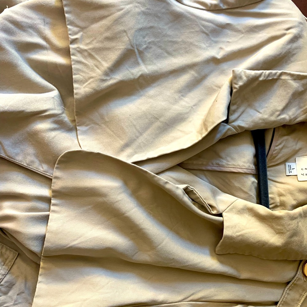 Target Trench  Gold Buttons - Picture 4 of 6